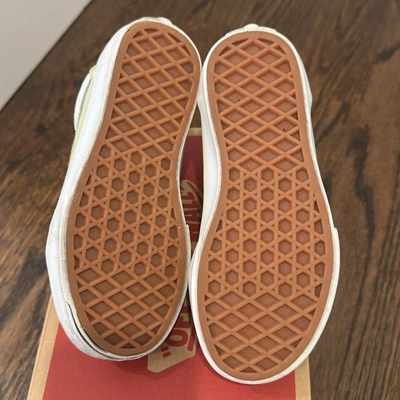 Lime green Old Skool Vans - Picture 4 of 4